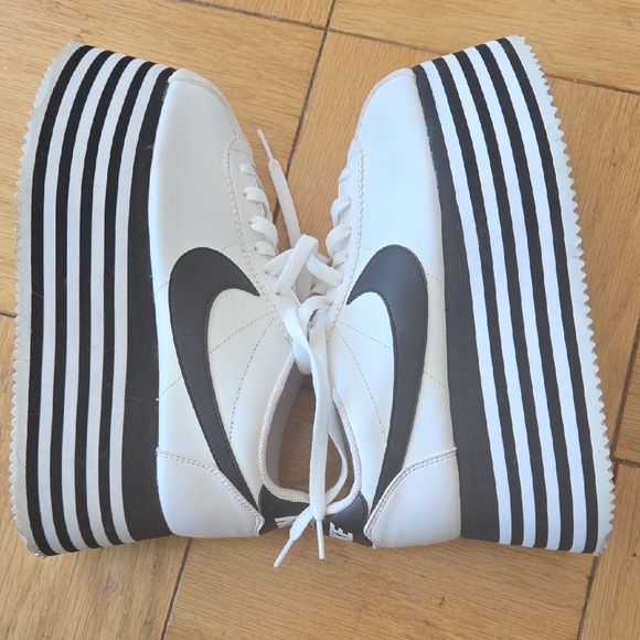 Comme des Garcons Women's Platform Sneakers - White and Black - Picture 9 of 10